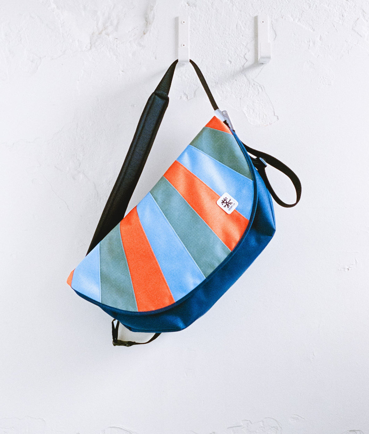 | Colour: Coral Reef