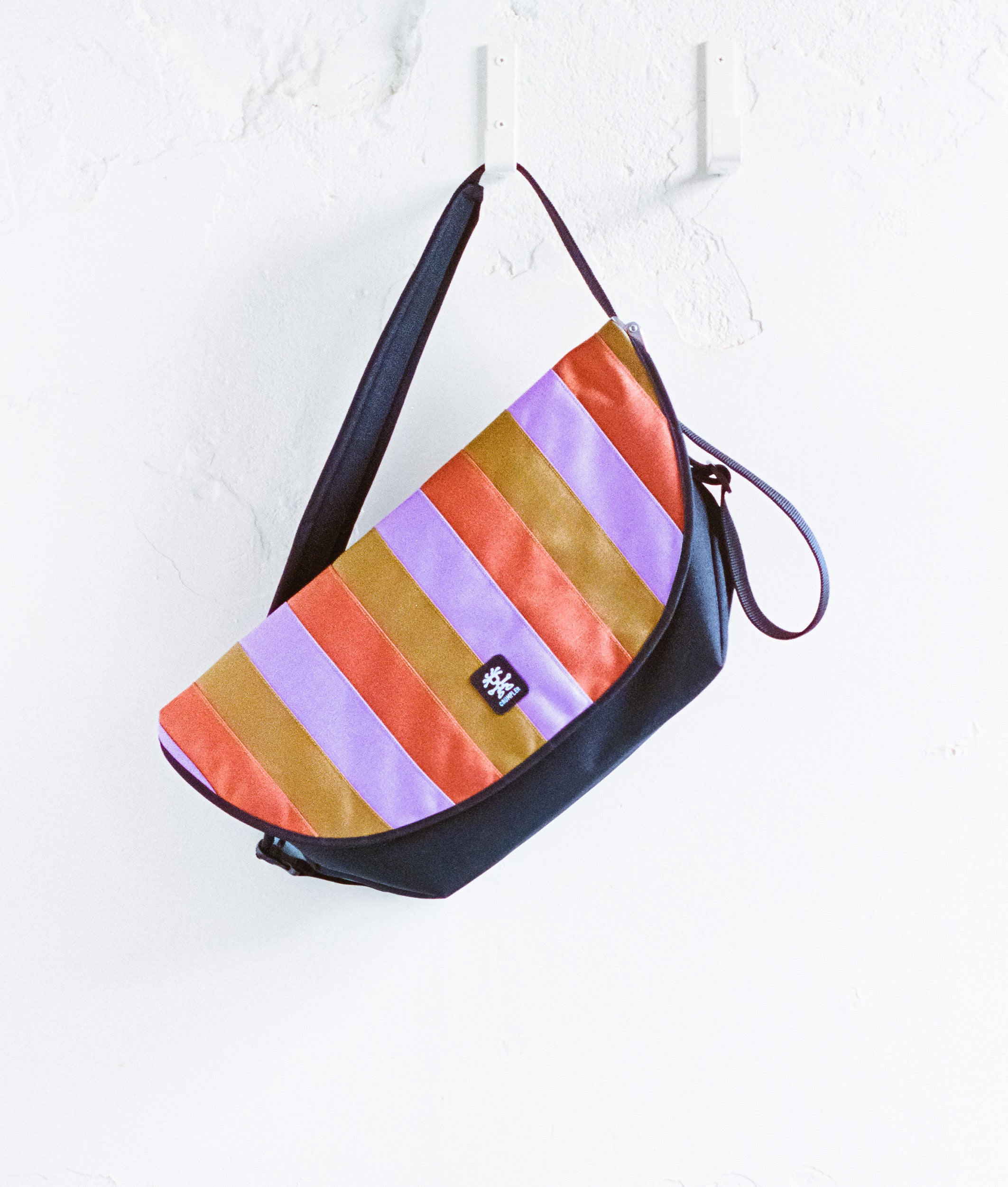 CRUMPLER メッセンジャーバッグ 女性と男性のためのメッセンジャーバッグ | Crumpler Australia