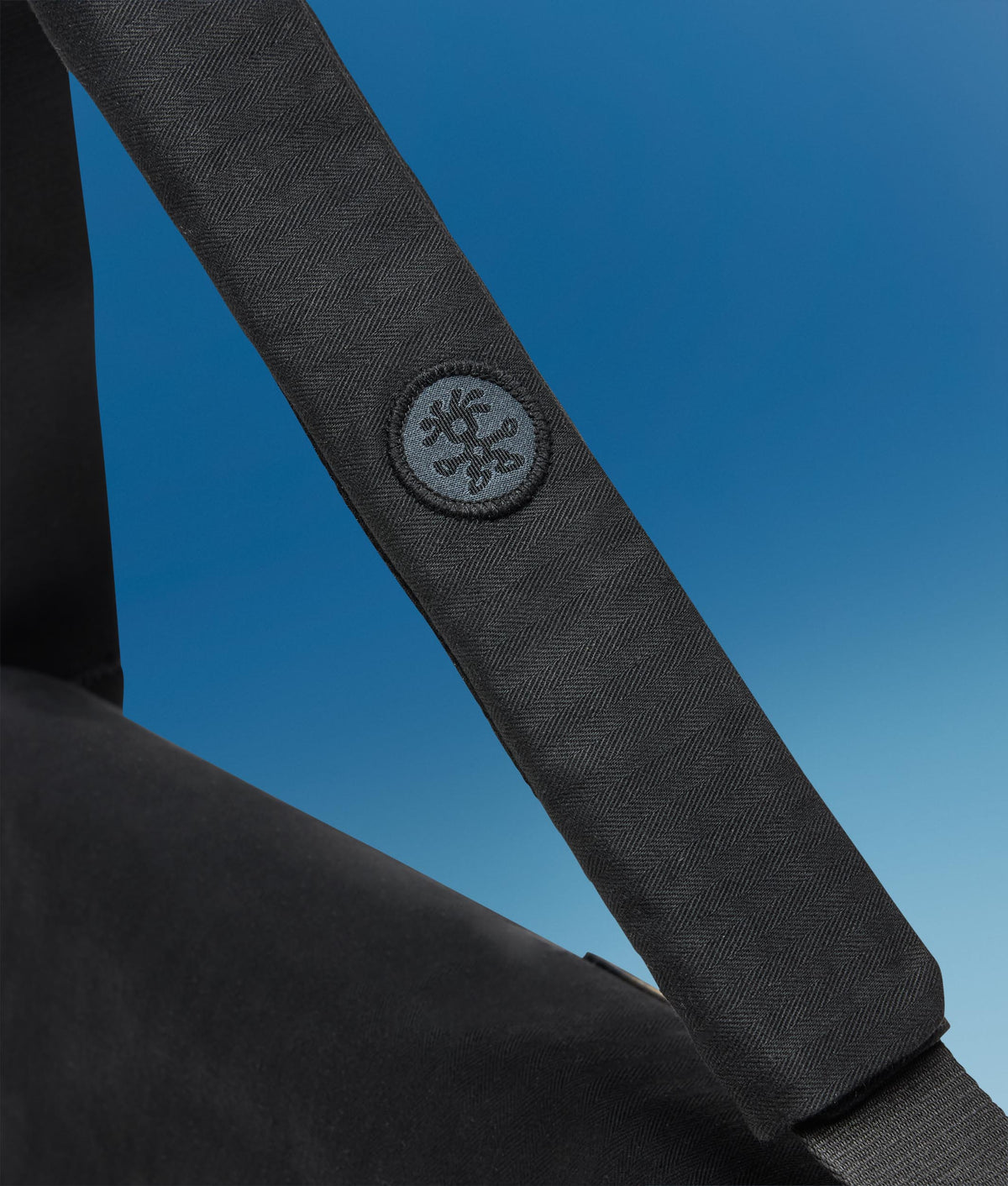 | Colour: Black Waxed Canvas