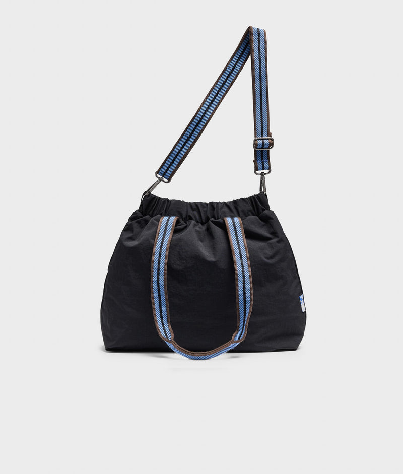 | Colour: Black