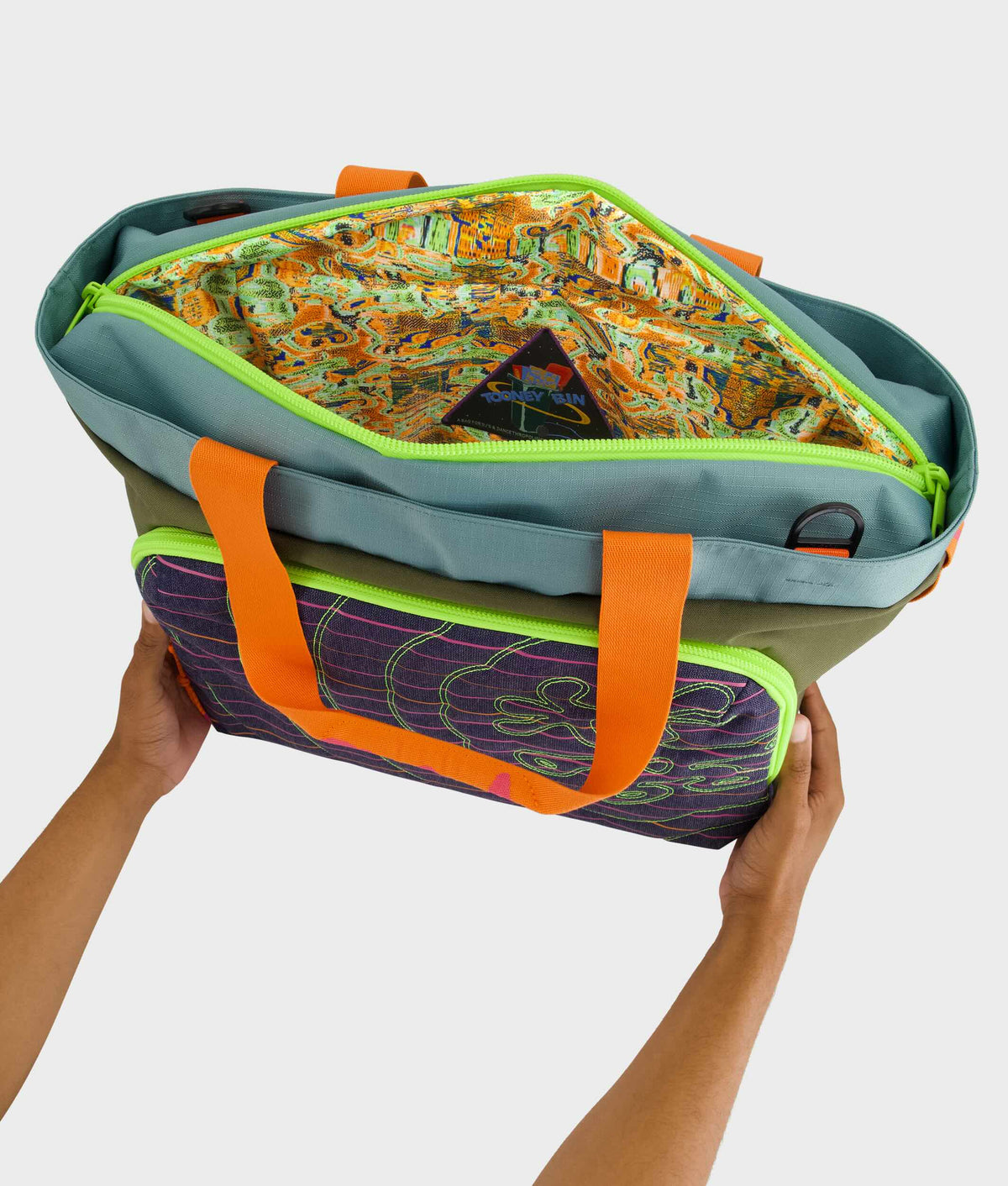 | Colour: Andee Frost