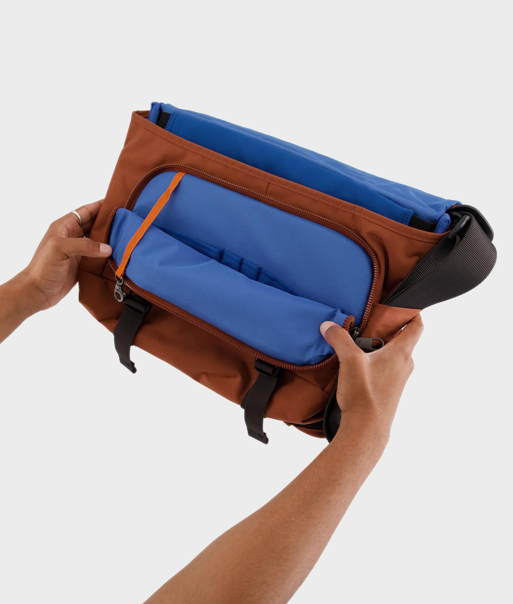 Brace - メッセンジャー＆ラップトップバッグ - Crumpler Australia