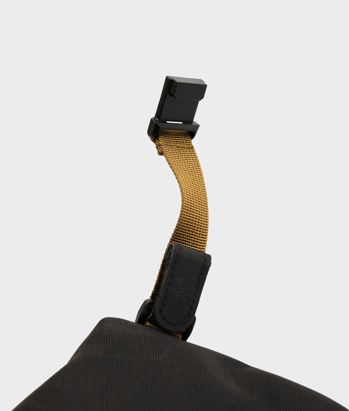 | Colour: Black