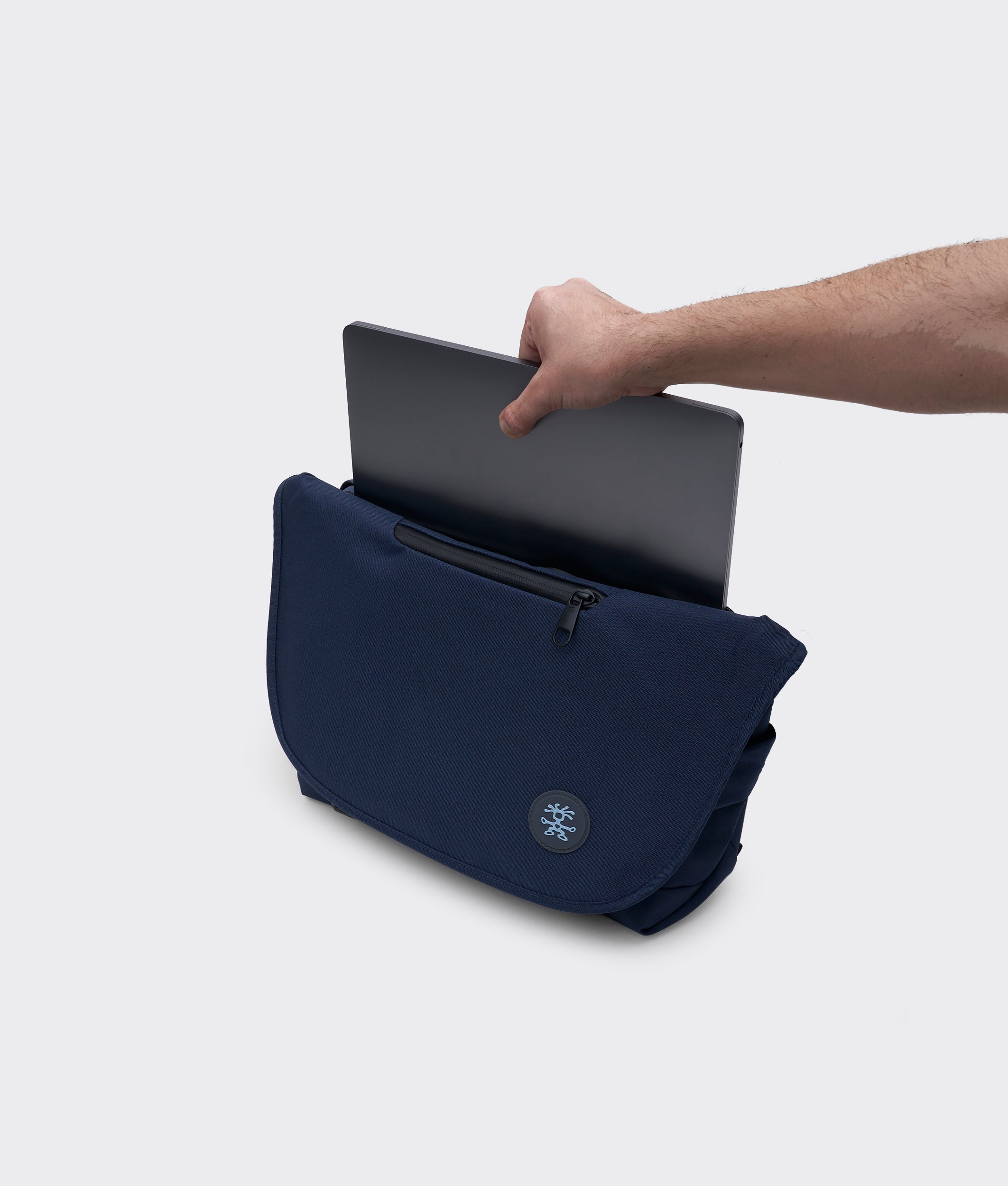 Brace - メッセンジャー＆ラップトップバッグ - Crumpler Australia