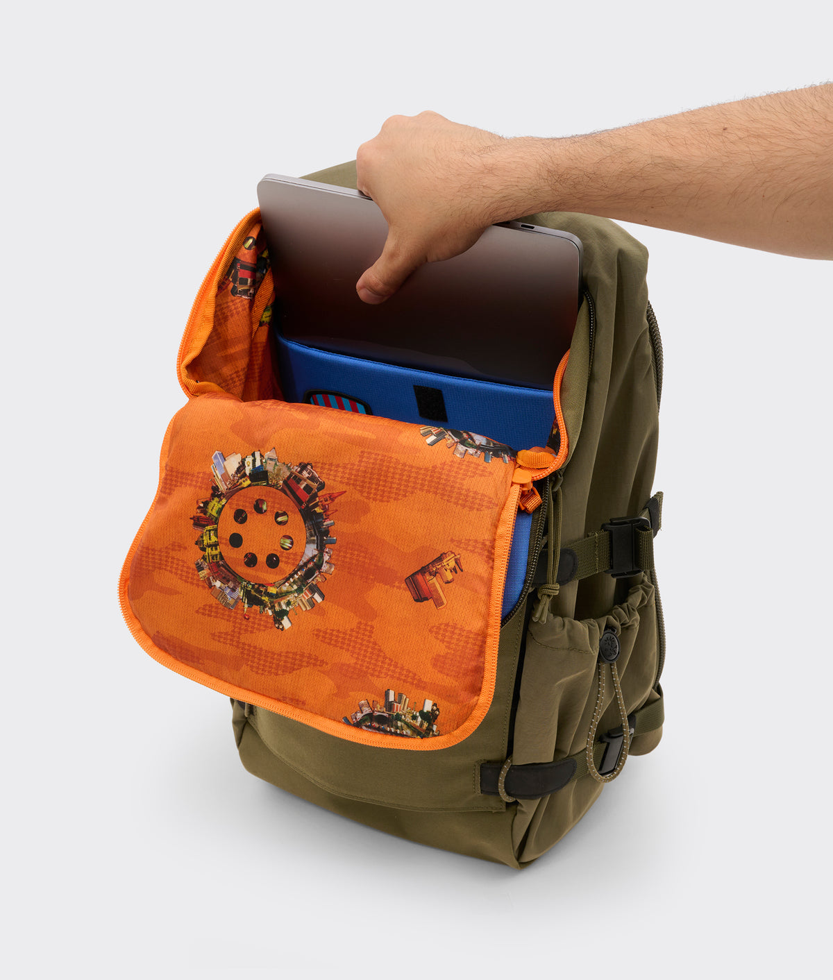 | Colour: Trek Green