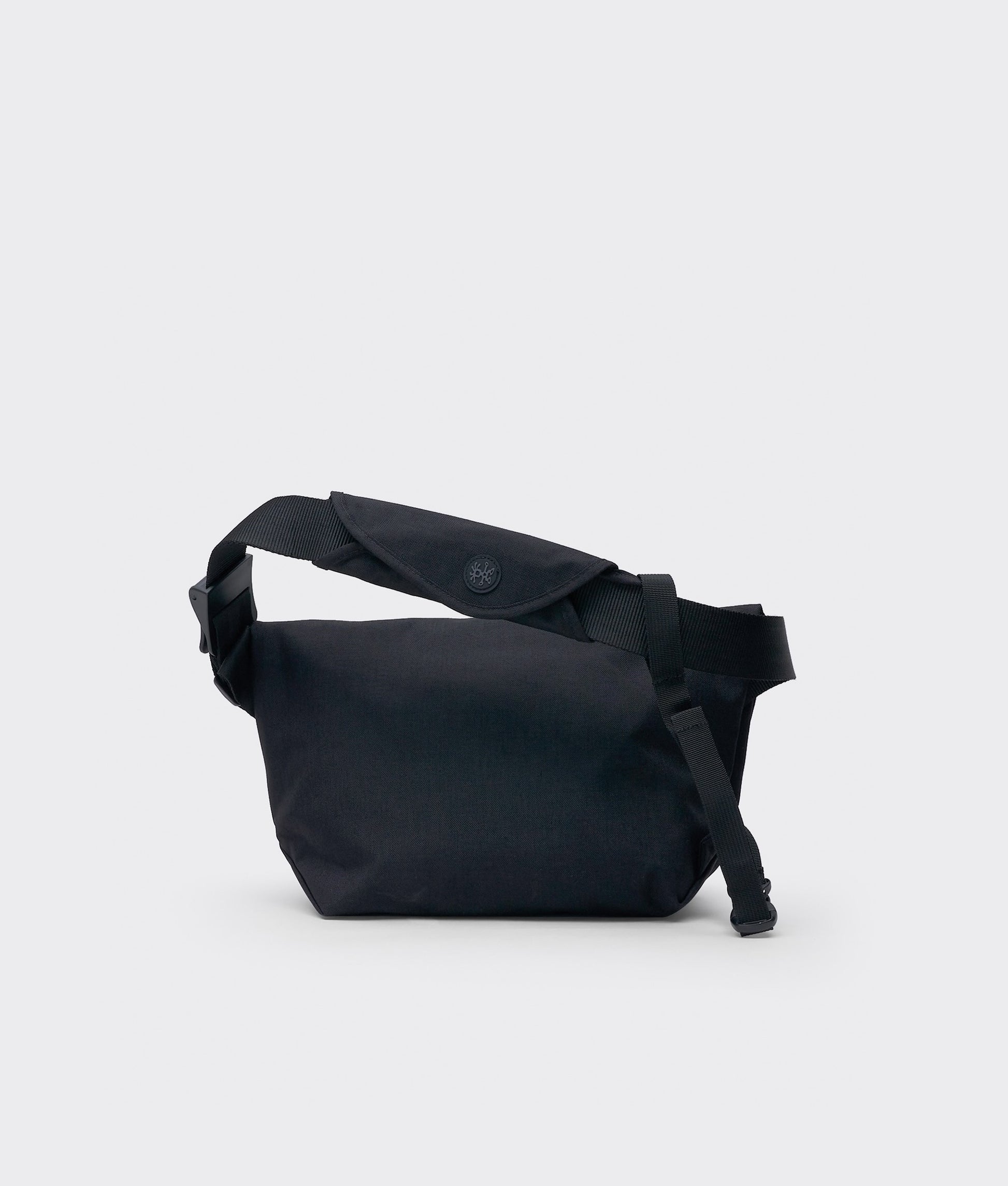 | Colour: Black