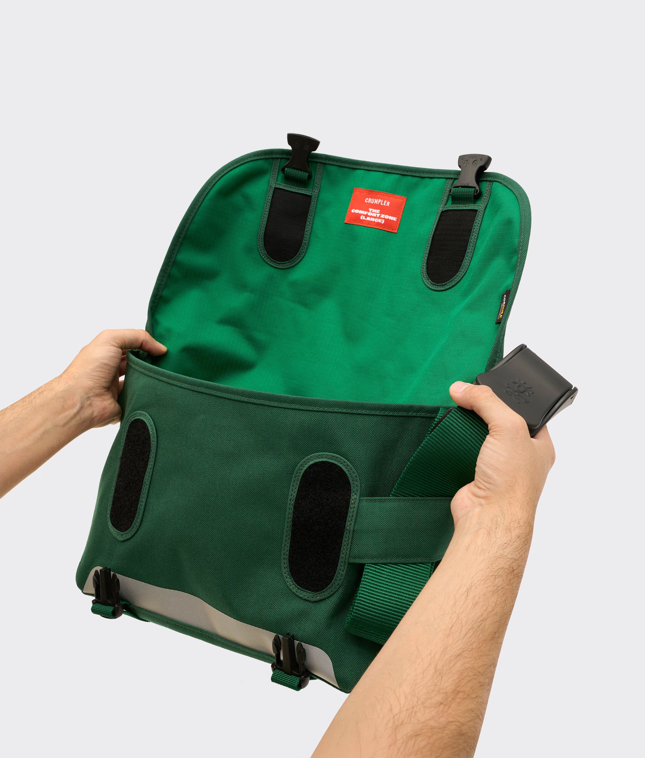 Crumpler◆耐久性・機能性抜群/メッセンジャーバッグ コンフォートゾーン（ラージ） - メッセンジャーバッグ