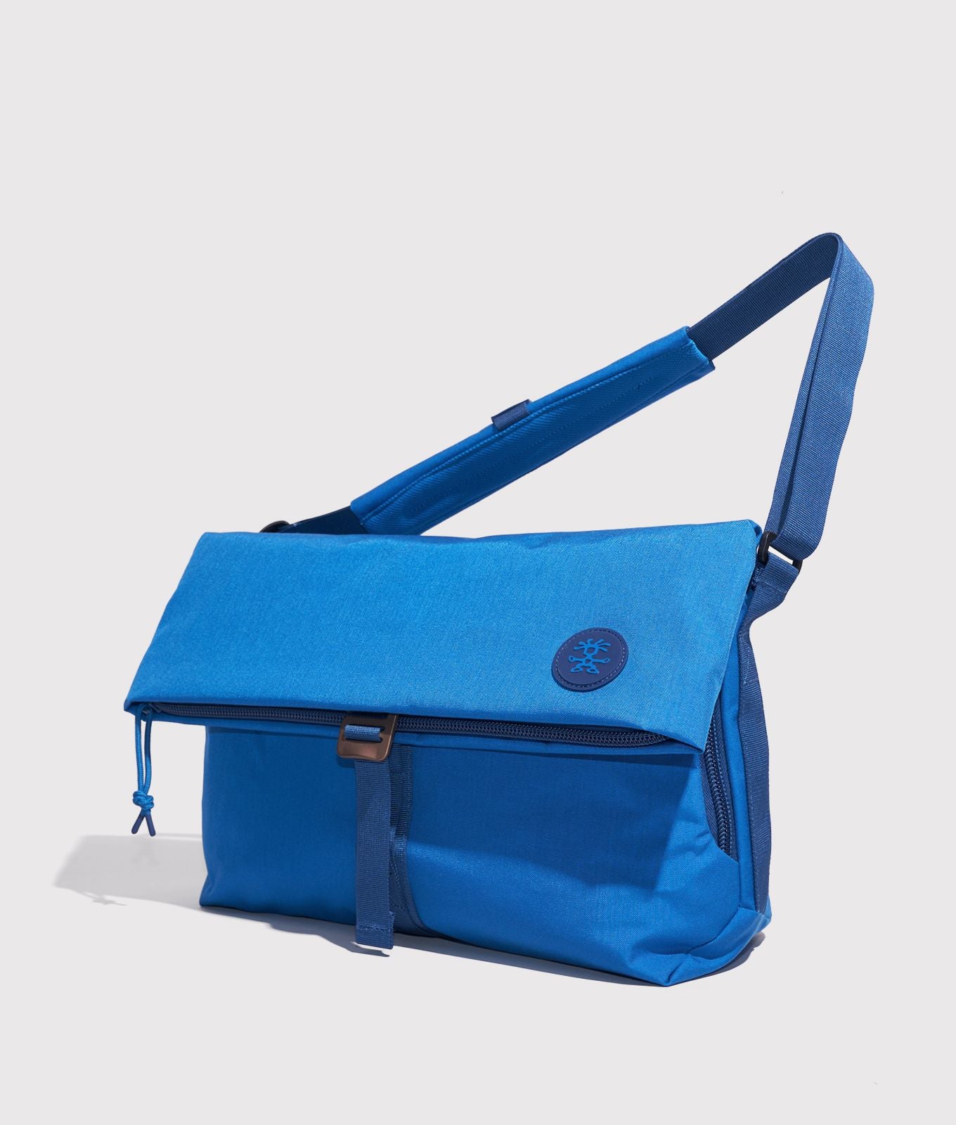 Crumpler Month on Monthブラック Month On Month - Messenger & Laptop Bag - Crumpler Australia