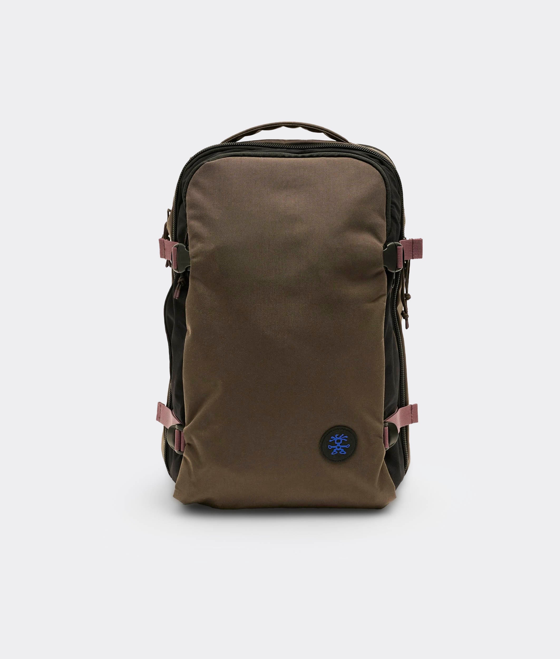 crumpler-round-table-banquet-