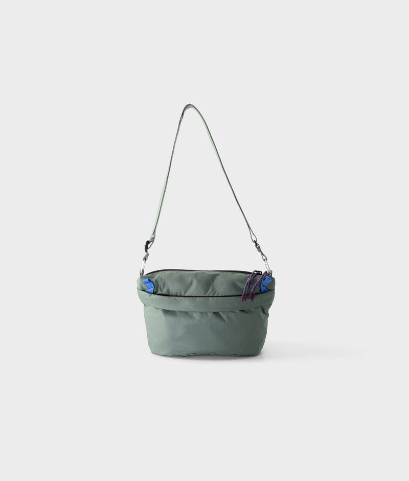 | Colour: Turtle Green